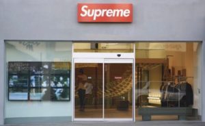 Supremeアイテム購入方法５つ 店舗 オンラインでの買い方 21年4月最新版 Supremania