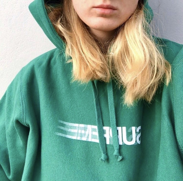 supreme モーション　パーカーsup